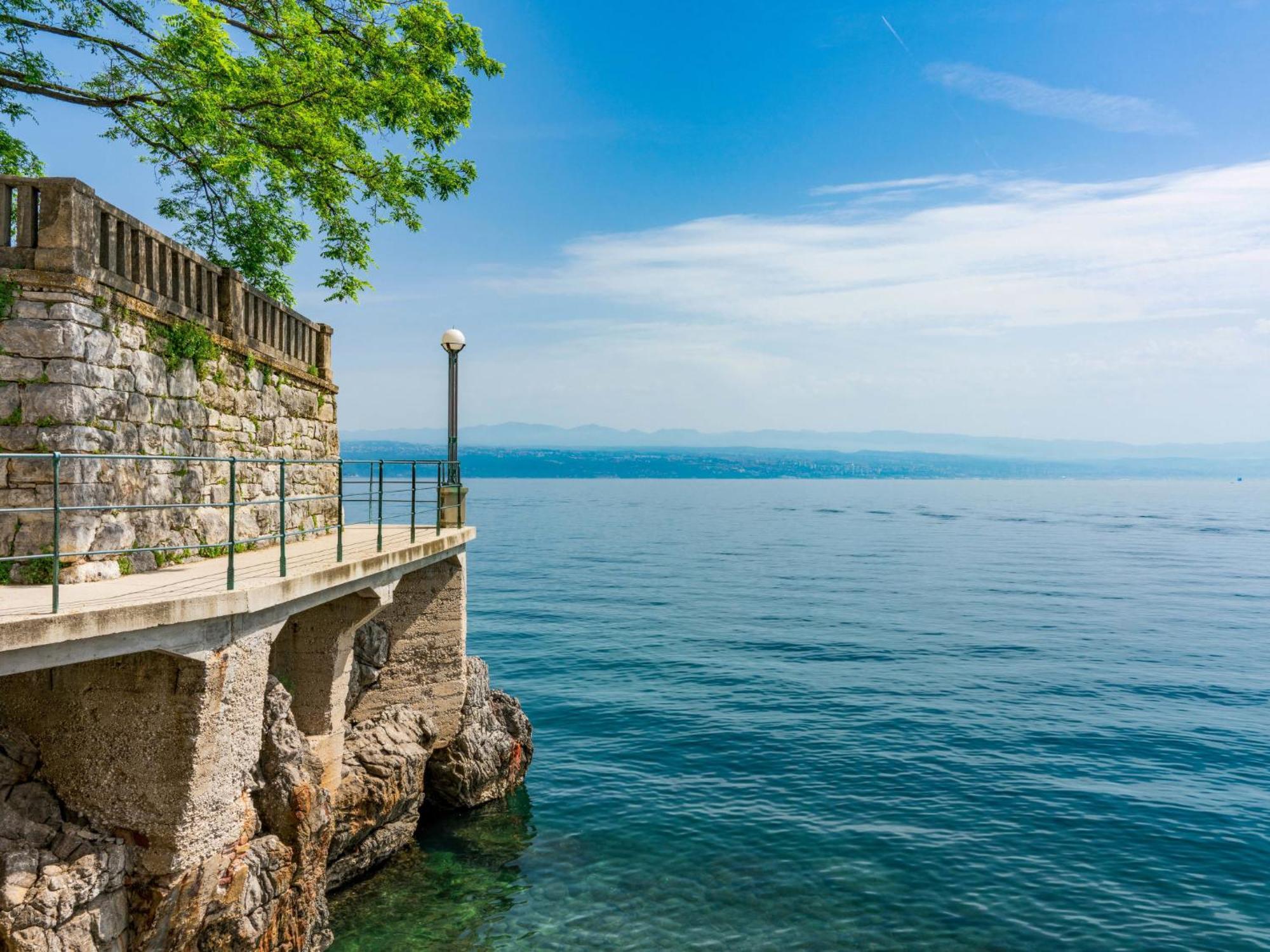 Holiday Home Karolina By Interhome Opric Bagian luar foto