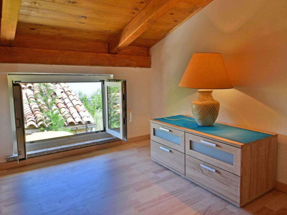 Holiday Home Karolina By Interhome Opric Bagian luar foto